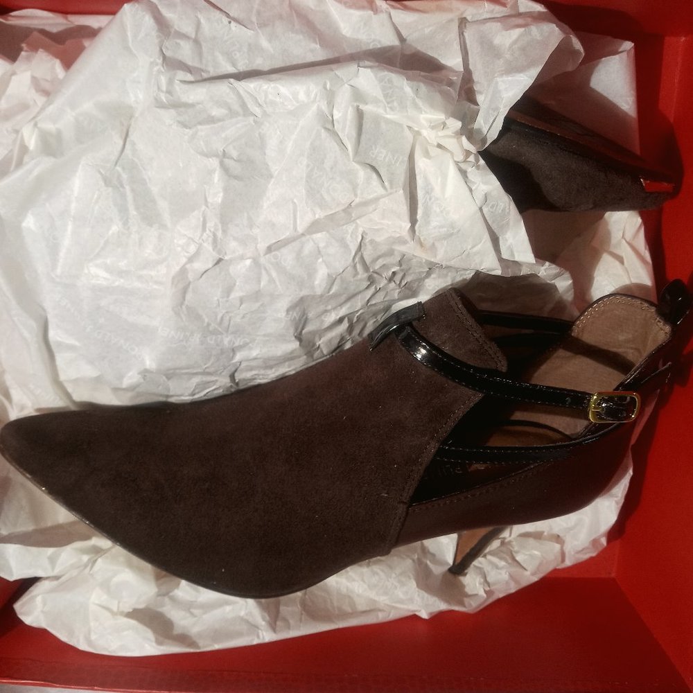 Donald J. Pliner Suede & Leather Pump - Picture 3 of 3